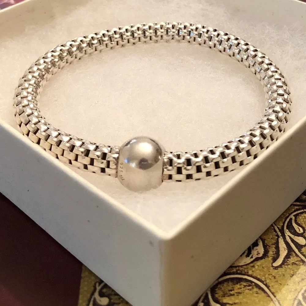 Silpada “Sterling Chic” Sterling Silver Stretch Bracelet B2788